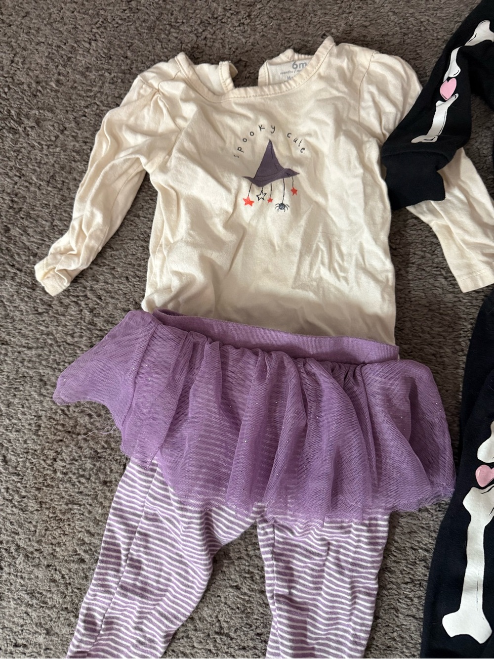 Carter's Black Skeleton Two-Piece Costume Set with Pink Hearts - Picture 2 of 4